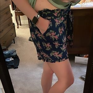 Mid waisted floral shorts